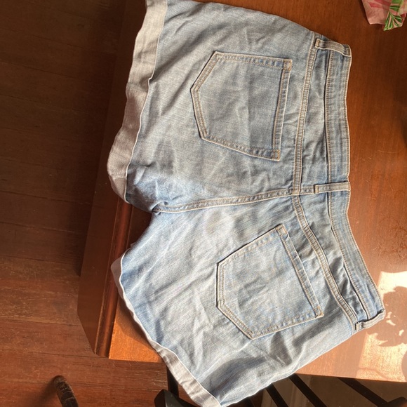 Gap sexy boyfriend fit denim shorts - Picture 4 of 4